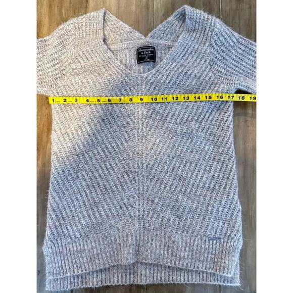 Abercrombie Womens v-neck pullover sweater normcore beige mom basic SIZE XS - Picture 7 of 8